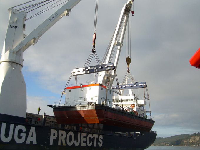 Grúa flotante Tucana
